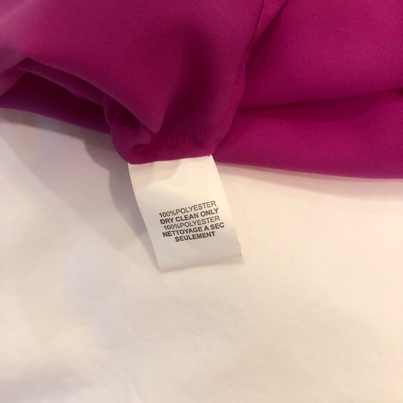 Trina Turk sleeveless blouse size small. - Picture 4 of 5